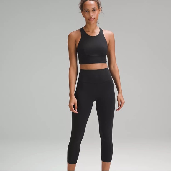Lululemon wunder under high rise luxtreme crop yoga legging size 4 black 21” - Picture 2 of 3